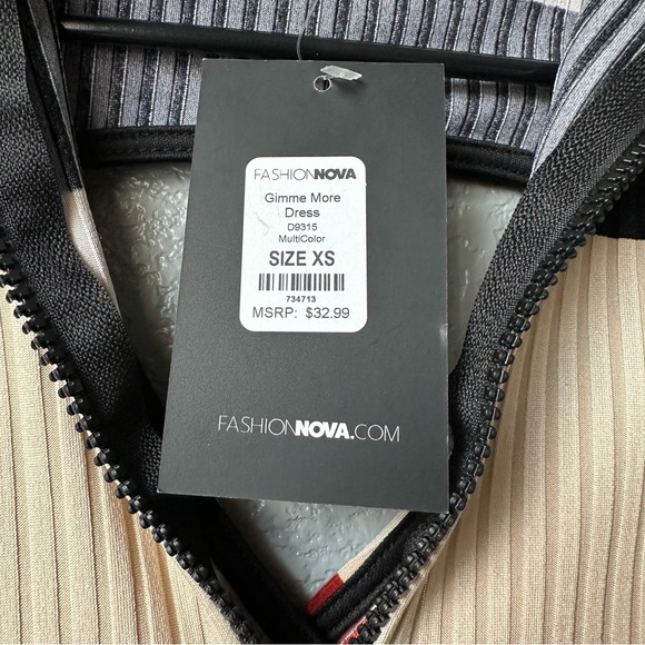 Fashionnova dress - Picture 3 of 3